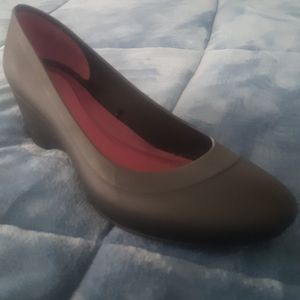 Lina Wetges 🖤 black Crocs shoes